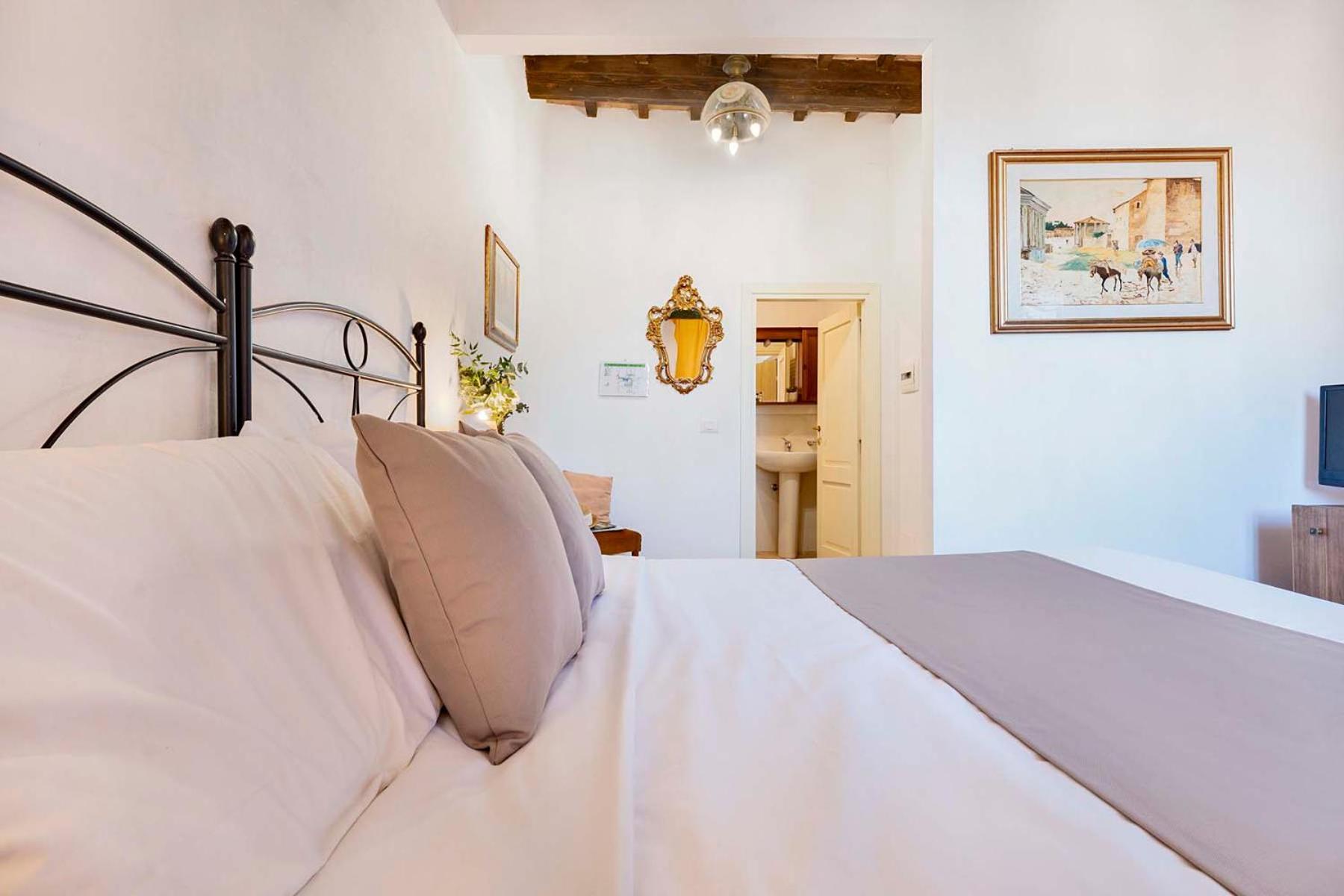 Agriturismo Tenuta Di Mensanello Колле-ді-Валь-д'Ельса Номер фото