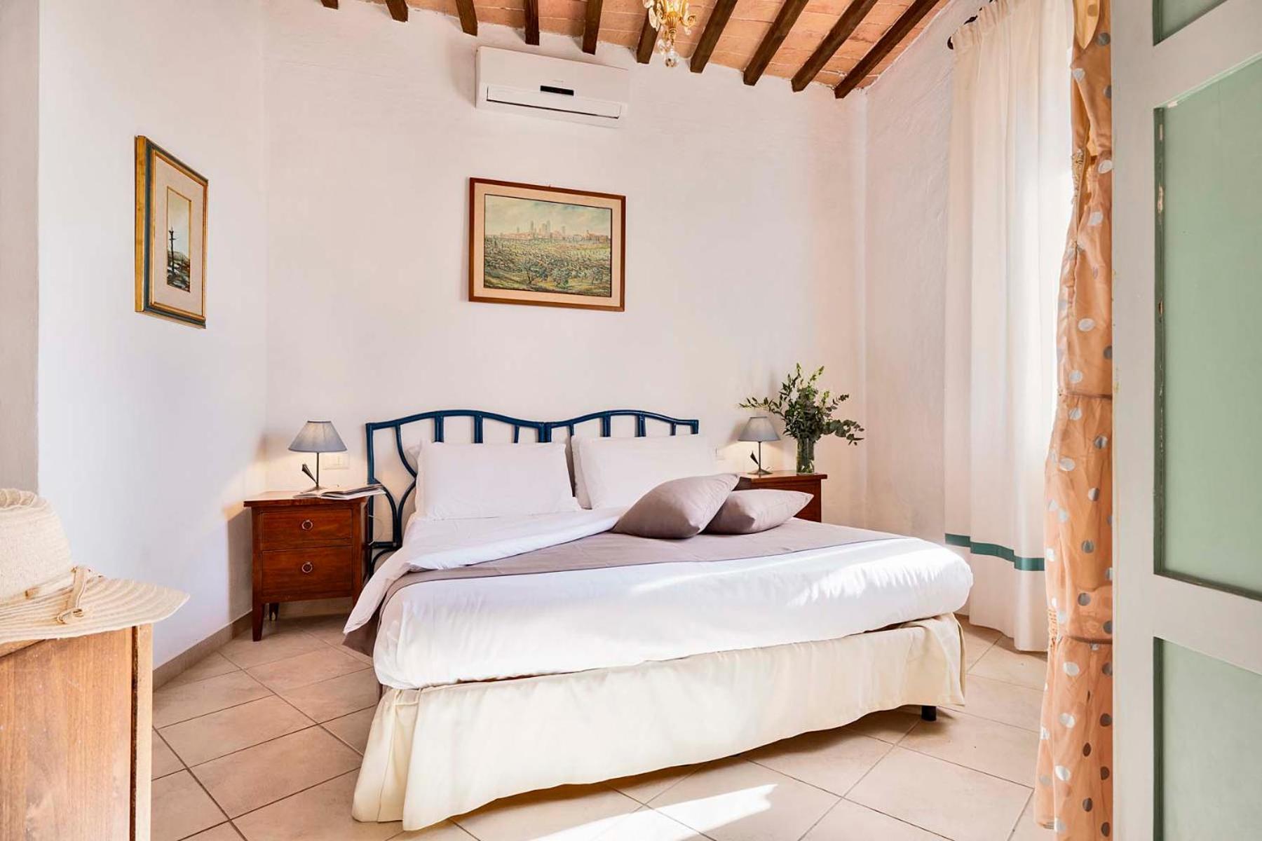 Agriturismo Tenuta Di Mensanello Колле-ді-Валь-д'Ельса Номер фото