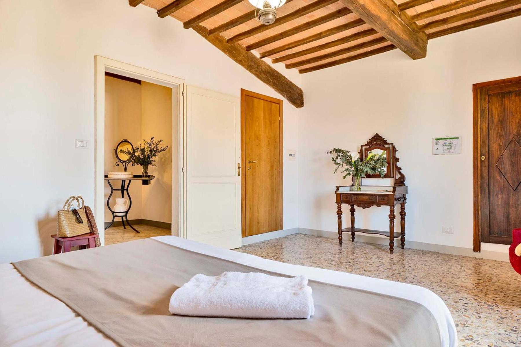 Agriturismo Tenuta Di Mensanello Колле-ді-Валь-д'Ельса Номер фото